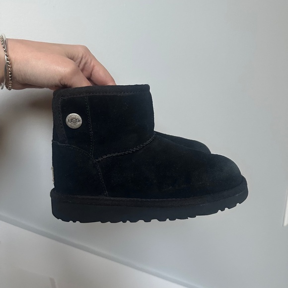 UGG Jona Boot in Black - Picture 2 of 6